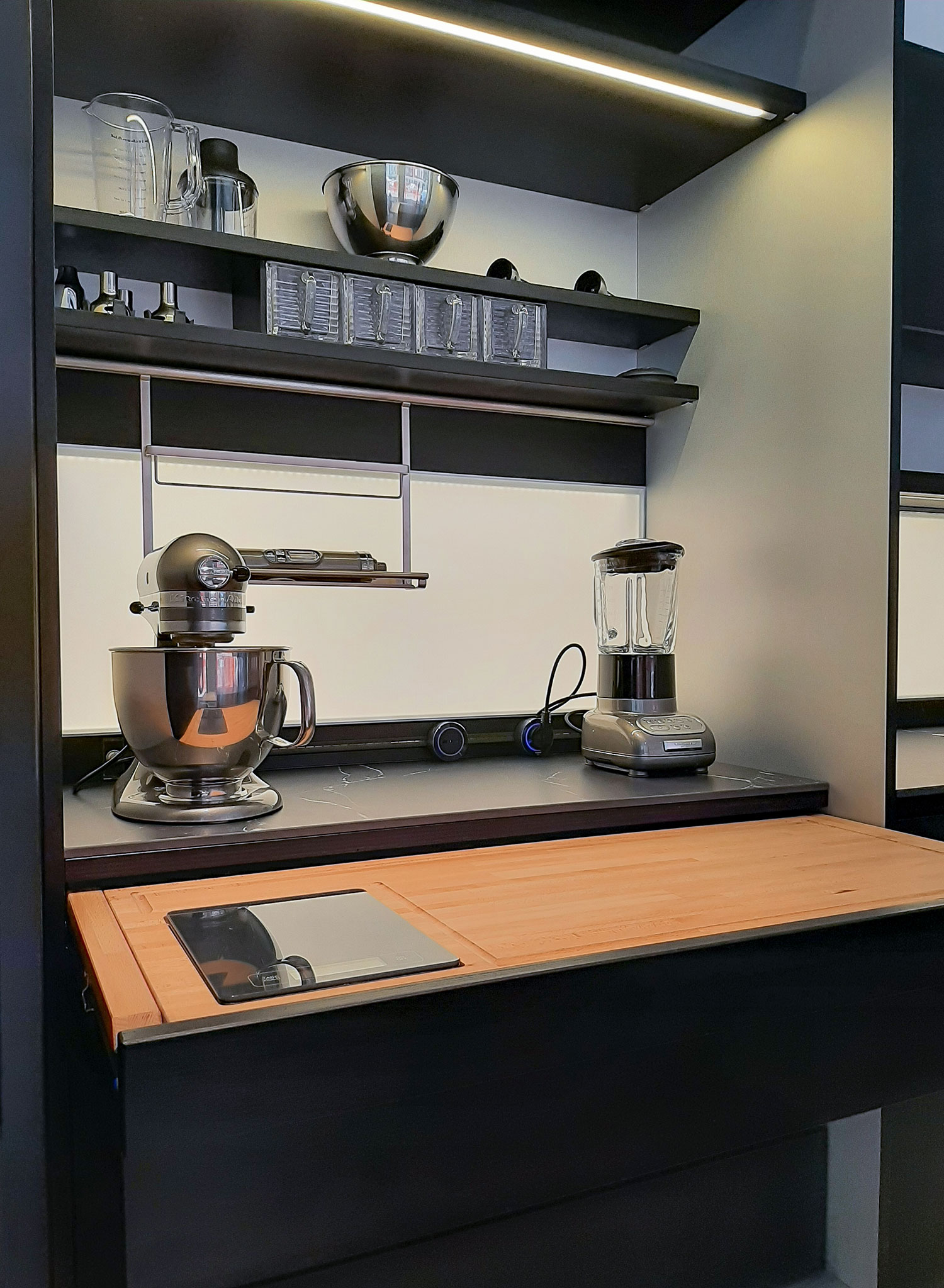 Unica-Cucine026 interior design,cucine,ticino,casa,cucina,su misura,custom,progetto,tinte,finiture,ripiani cucina,top cucina,cucina su misura