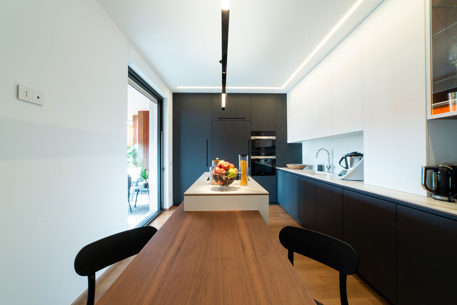 Unica-Cucine033 interior design,cucine,ticino,casa,cucina,su misura,custom,progetto,tinte,finiture,ripiani cucina,top cucina,cucina su misura