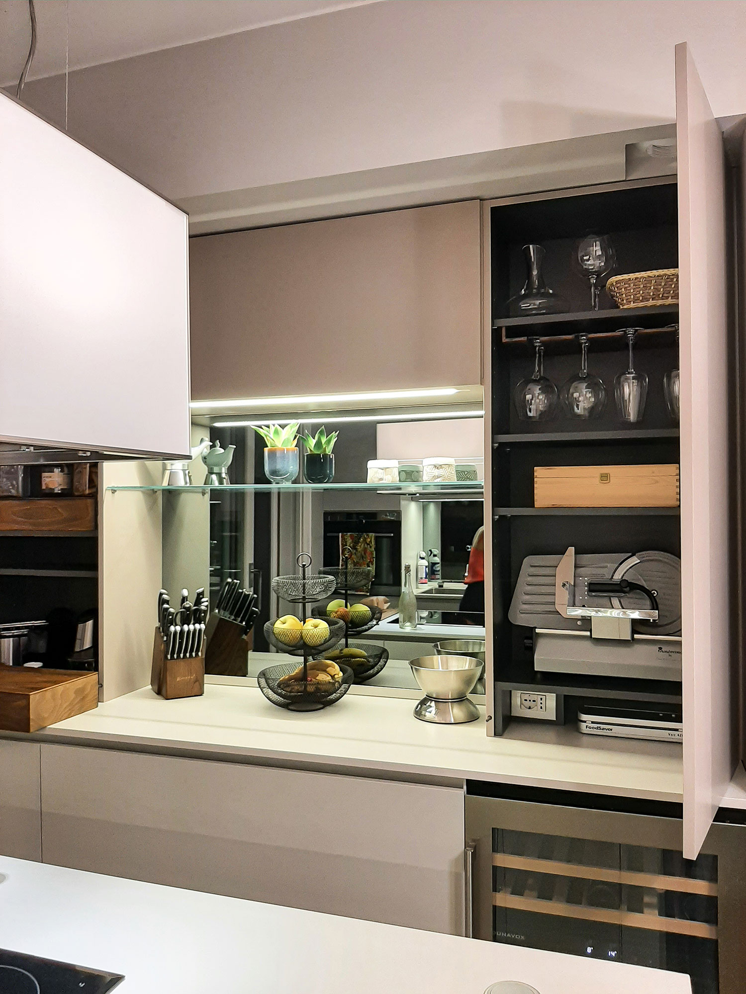 Unica-Cucine116 interior design,cucine,ticino,casa,cucina,su misura,custom,progetto,tinte,finiture,ripiani cucina,top cucina,cucina su misura